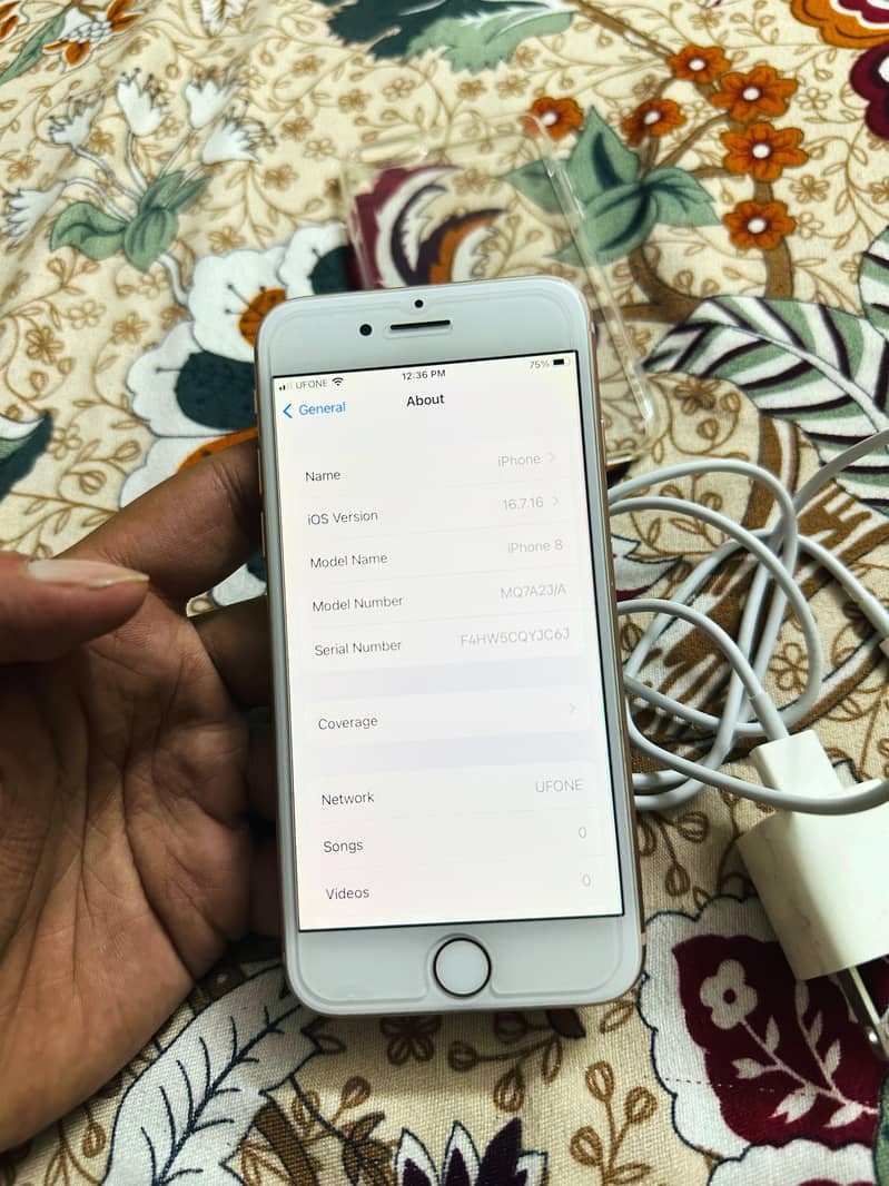 Apple iPhone 8 6