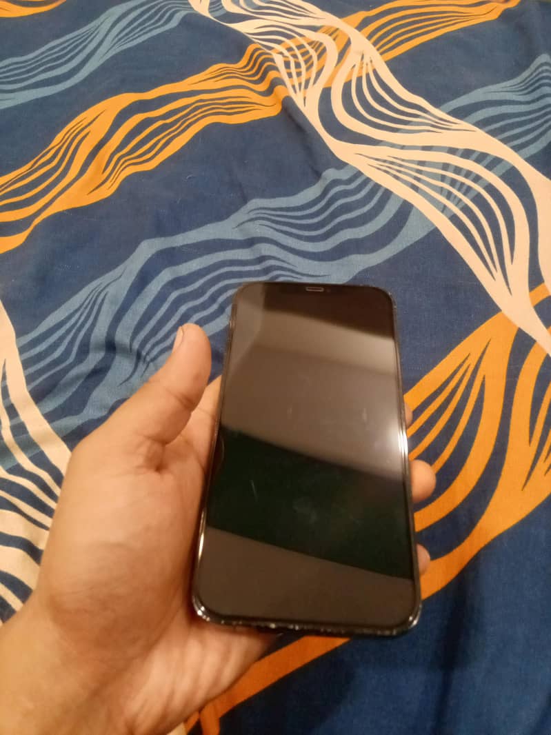 Apple iPhone 12 Pro Max 4