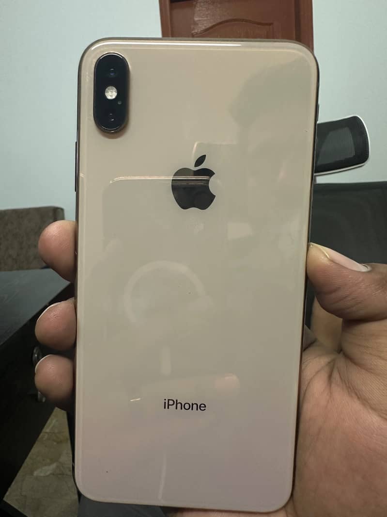 Apple iPhone XS Max 0