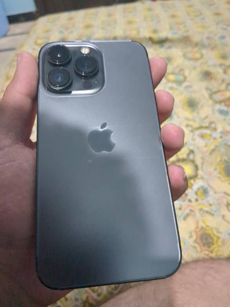 Apple iPhone 13 Pro 1
