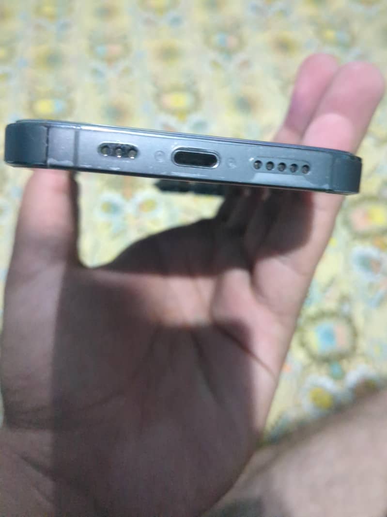 Apple iPhone 13 Pro 3