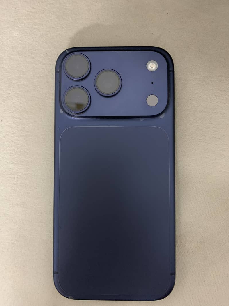 Apple iPhone 17 Pro 0