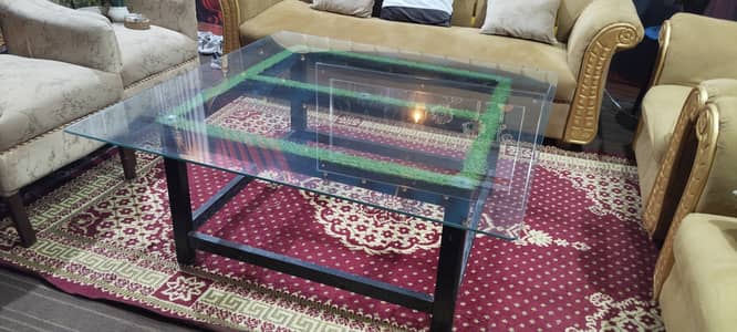 Dining table for sale, pure wood  with sheesha 4×4, new one