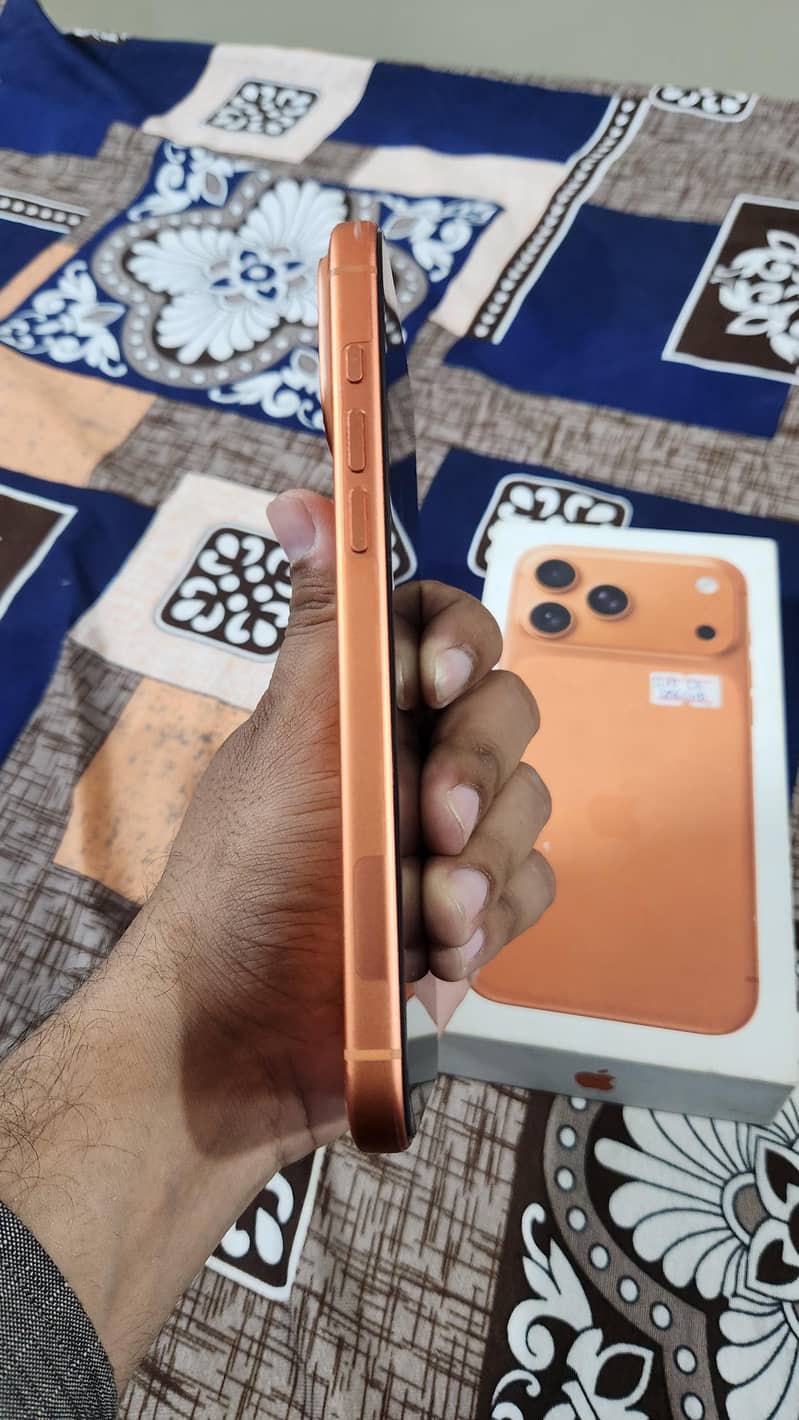 Iphone 17pro max 5