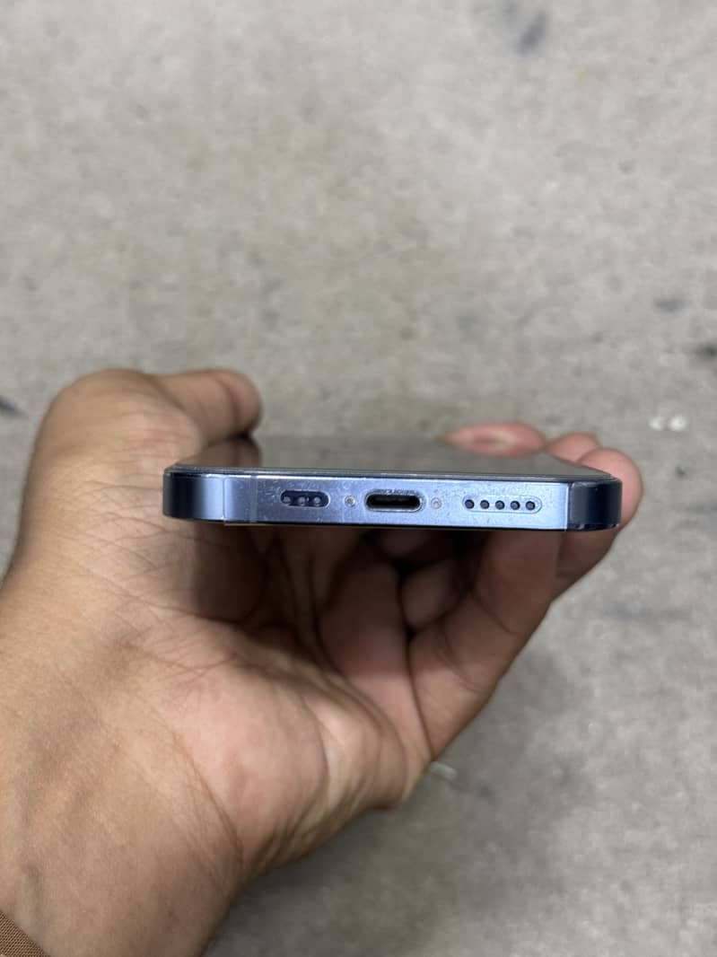 Apple iPhone 13 Pro 1