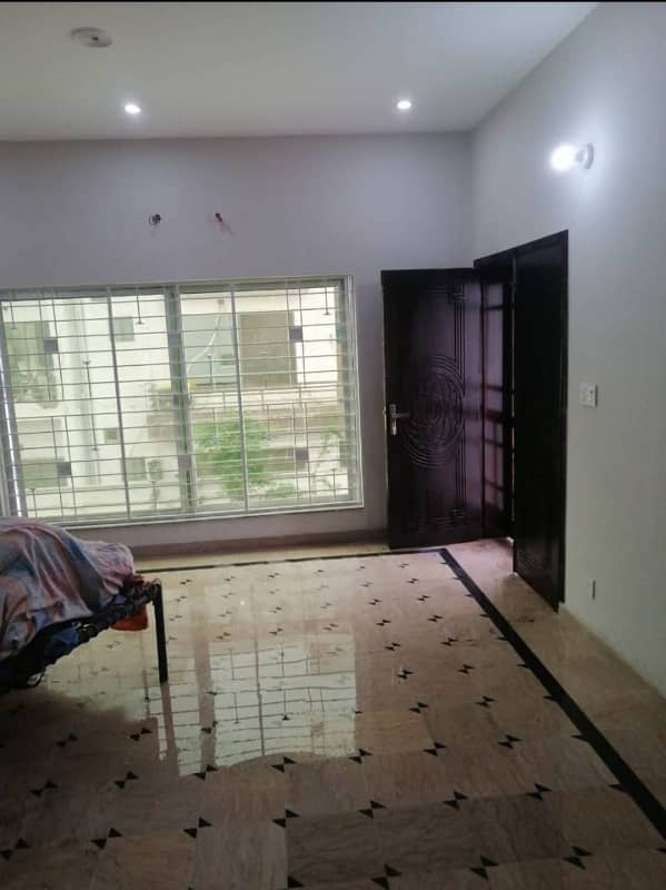 Upper portion for Rent 5