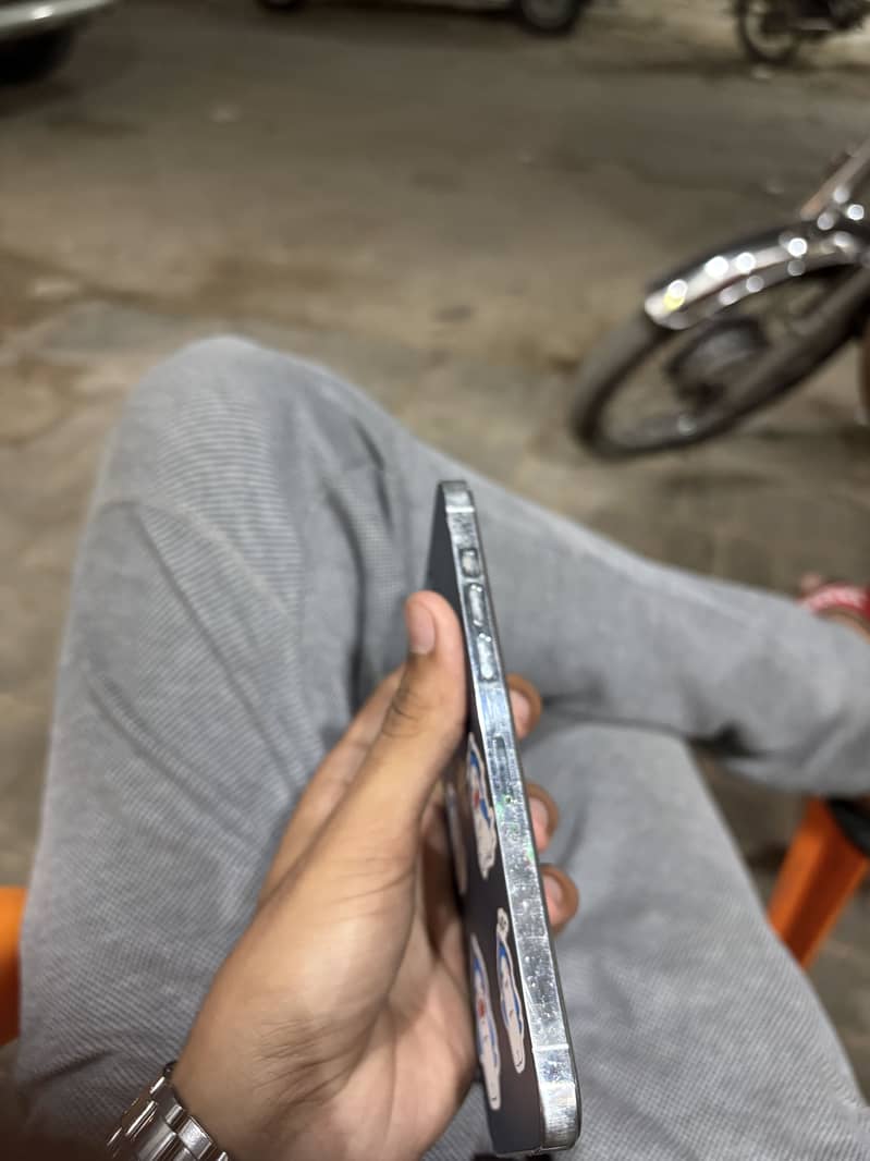 Apple iPhone 12 Pro Max 3
