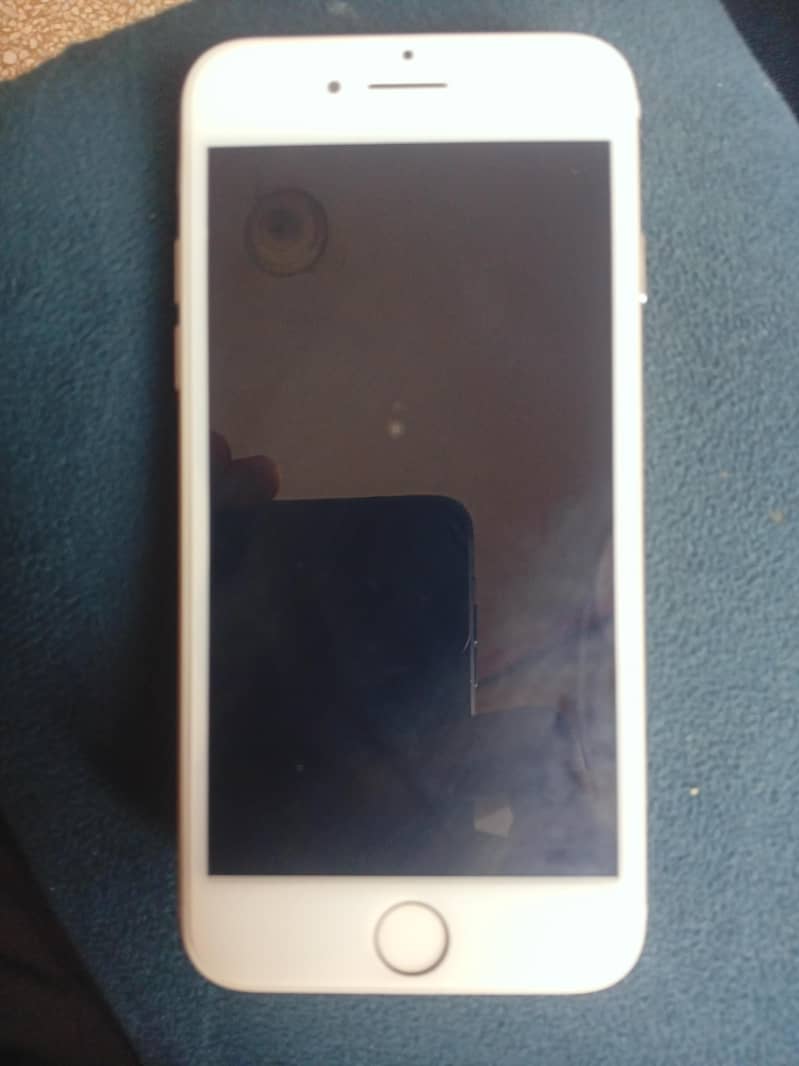 Apple iPhone 7 0