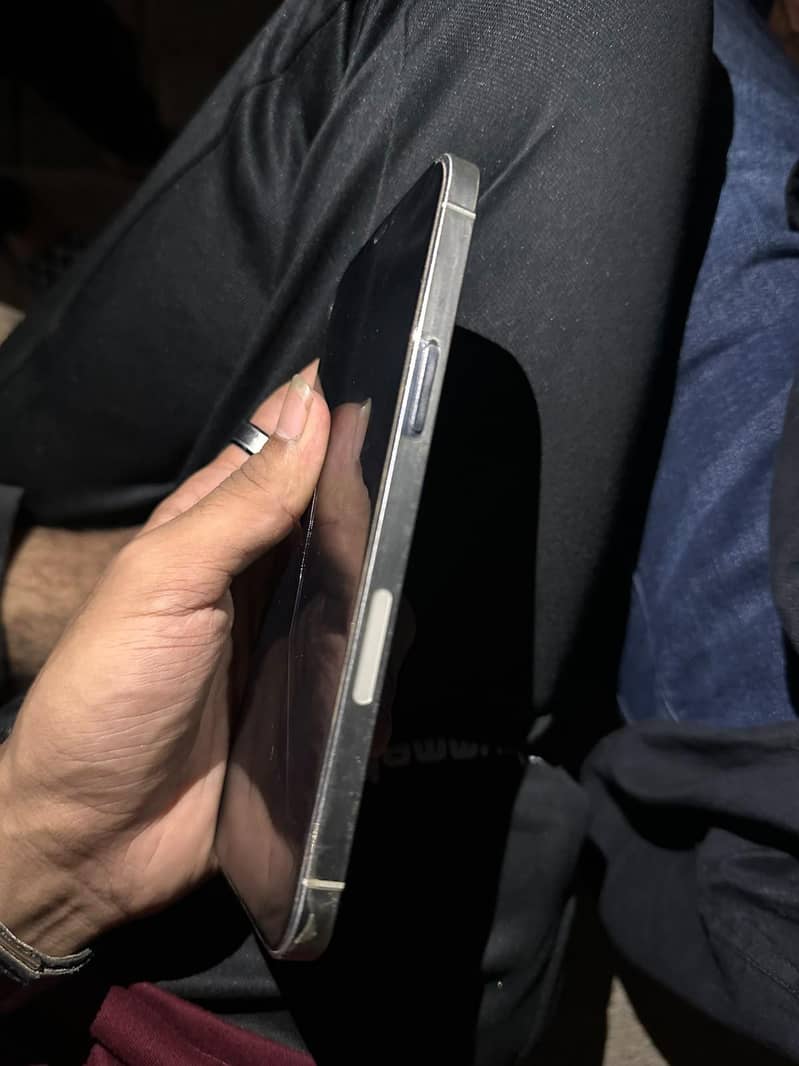 Apple iPhone 12 Pro Max 3
