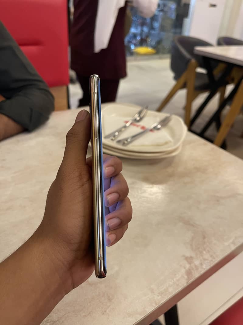 One Plus 8 5