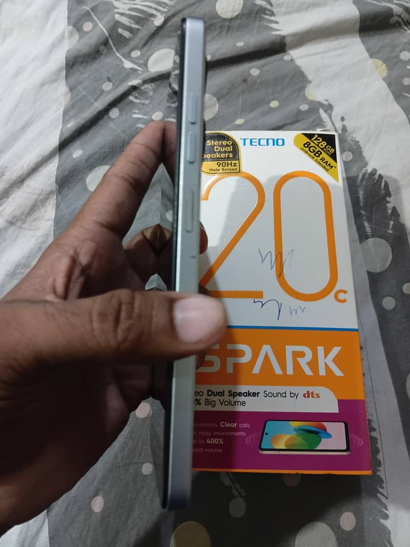 Tecno Spark 20C 3