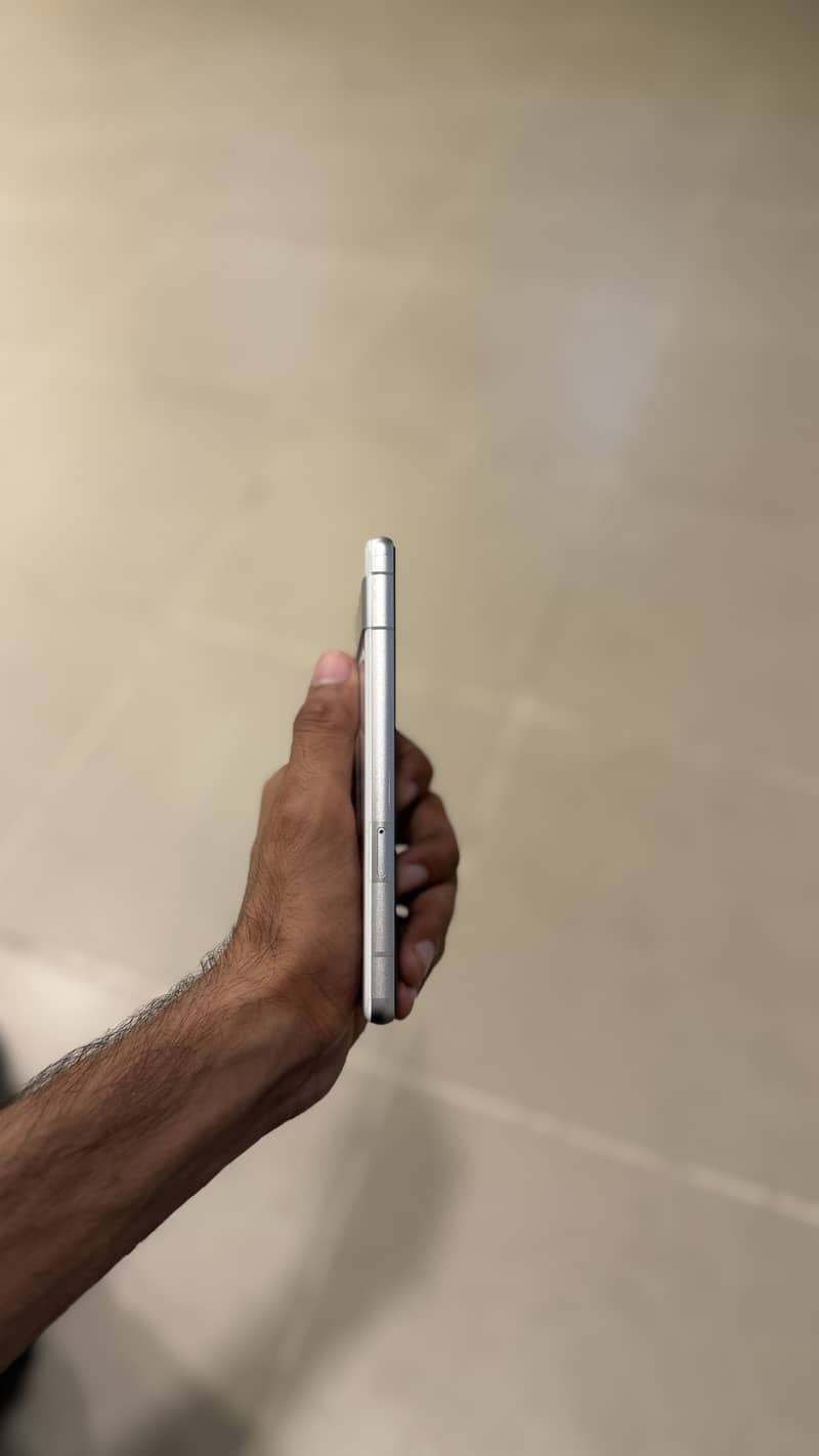 Google Pixel 7 3
