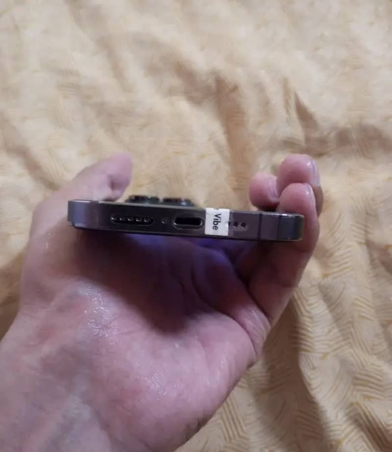 Apple iPhone 14 Pro 1
