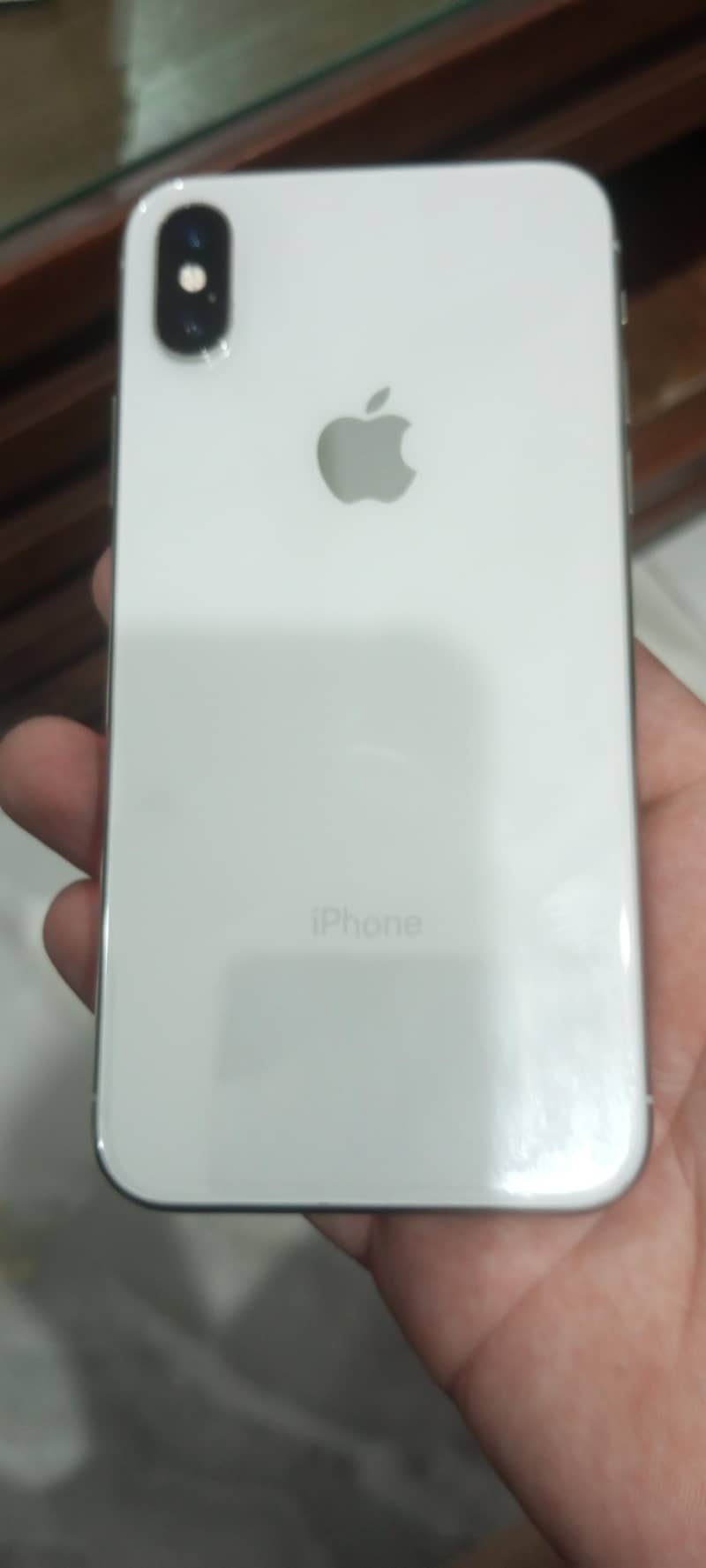 Apple iPhone X 4