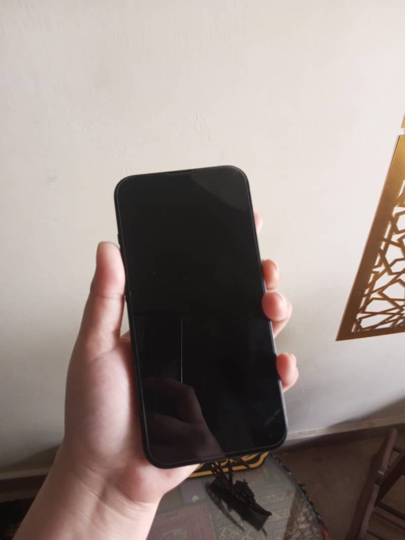 Apple iPhone 13 3