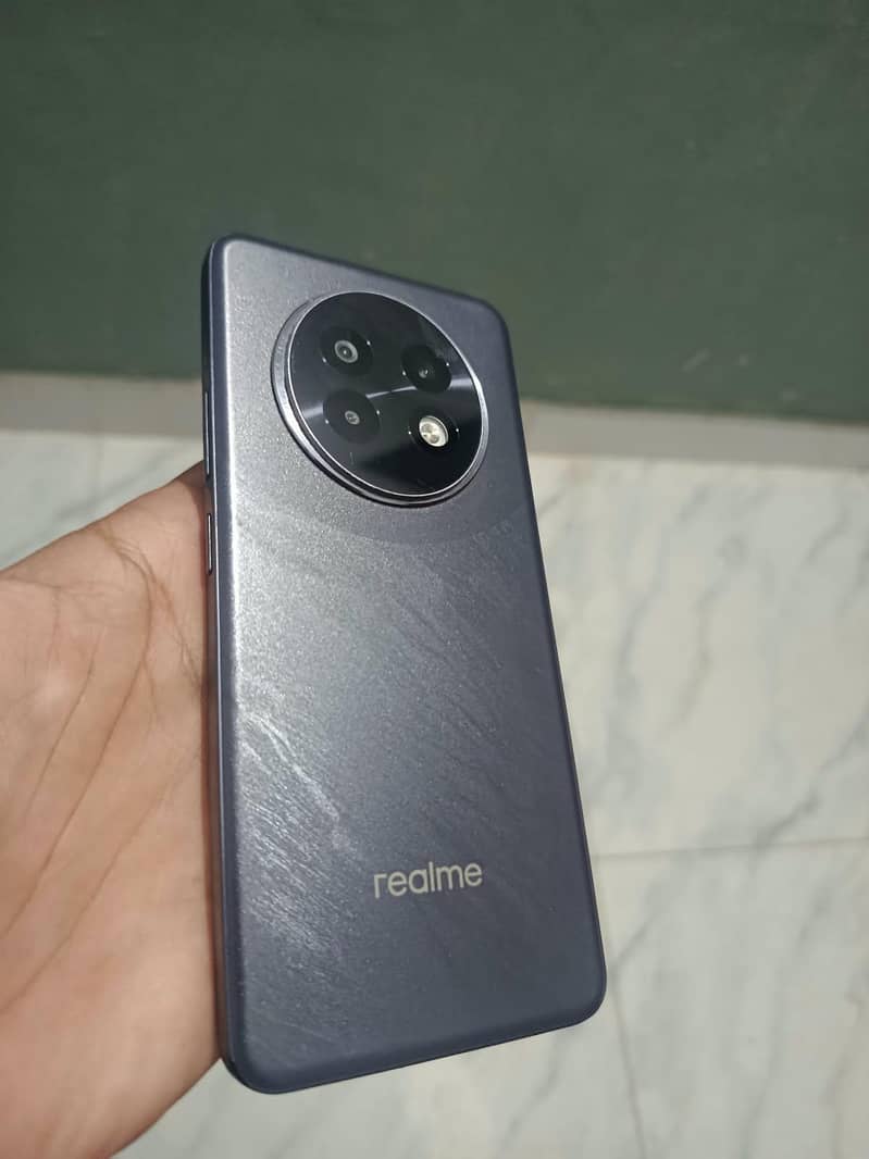 Realme 13 Plus 0