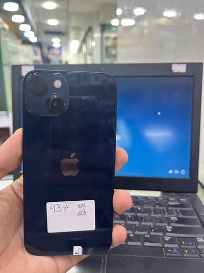 Apple iPhone 13