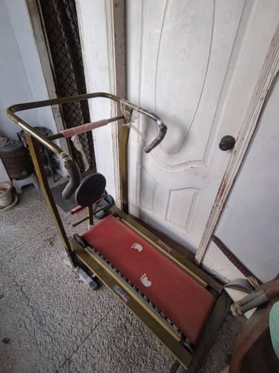 Manual Treadmill with Sit-Up Bench – Home Exercise Machine