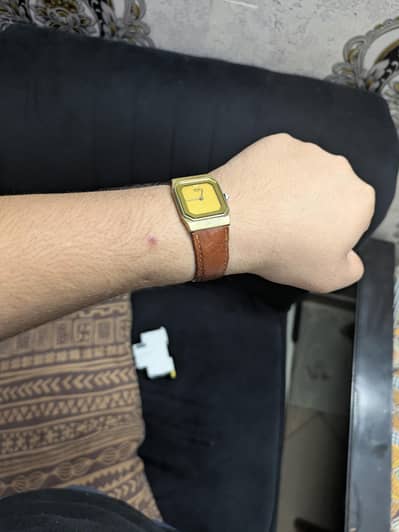 Seiko tank vintage watch ( slim dial )