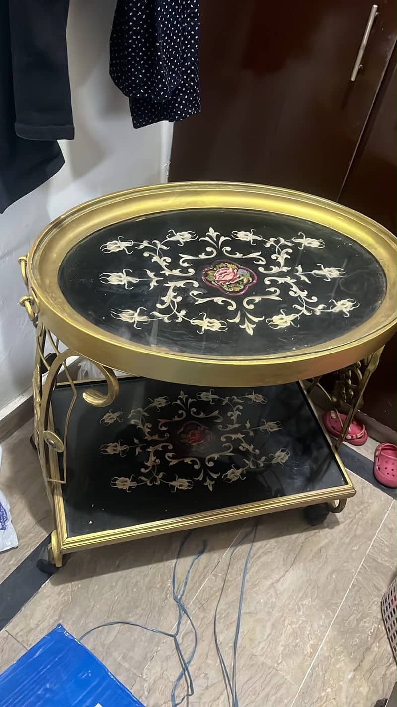 Tea trolley 1