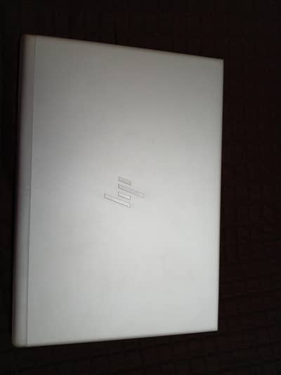 HP EliteBook 840 G5 Core i5 8th Gen 8GB RAM 256GB SSD 10/9 Condition
