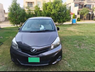 Toyota Vitz 2012