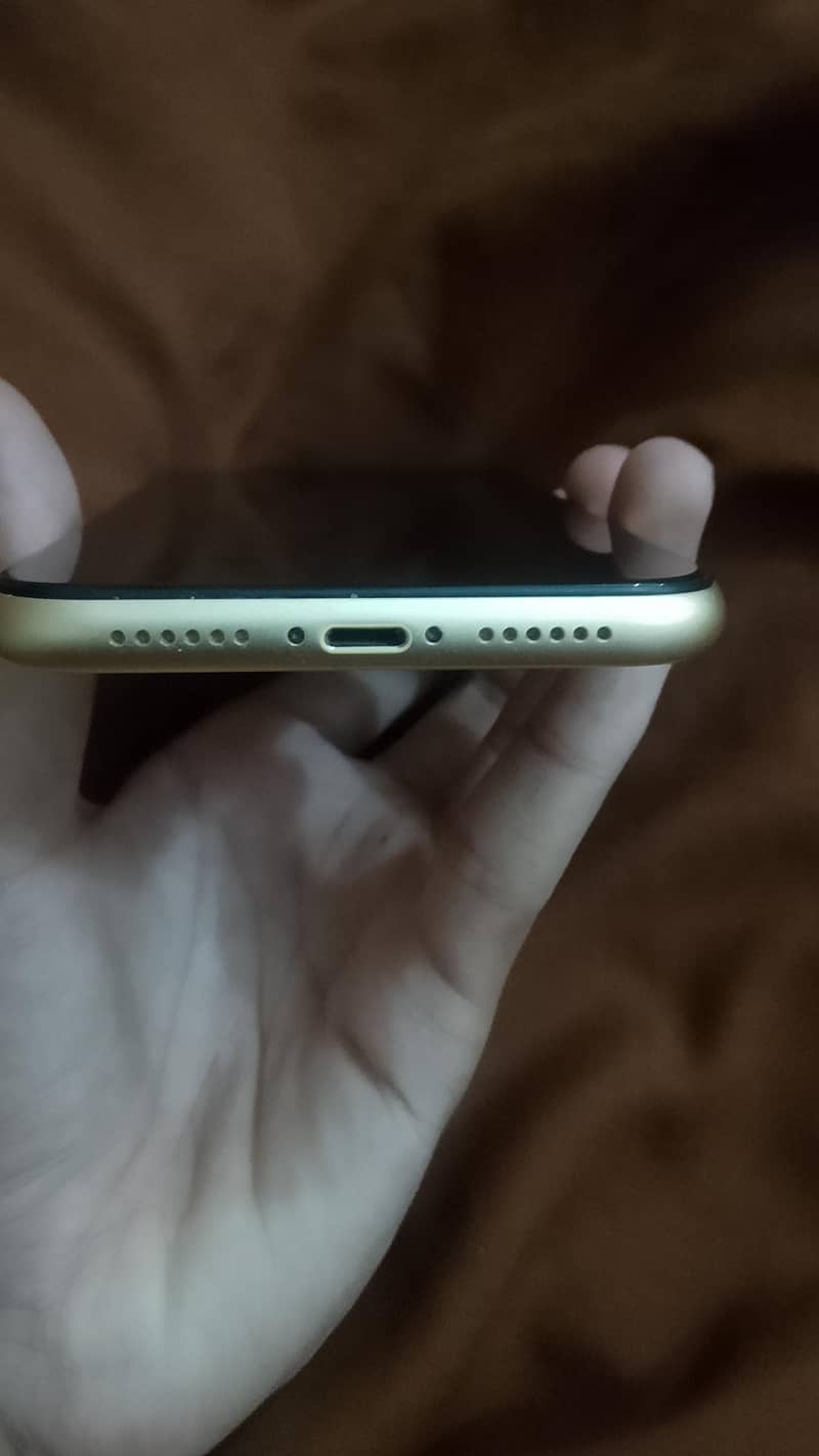 Apple iPhone XR 3