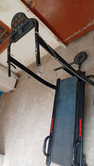Manual Treadmill – Good Condition – Home Use