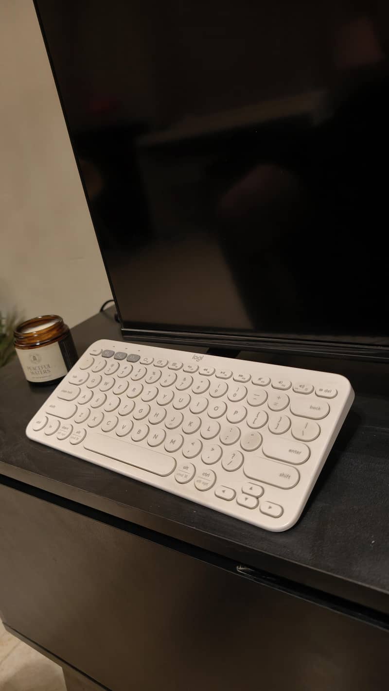 Logitech K380 Keyboard 1