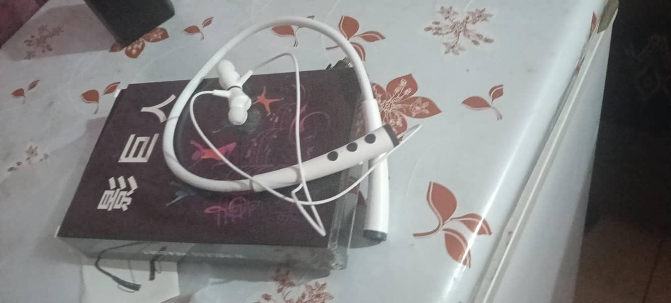 Wireless Bluetooth neckband 2