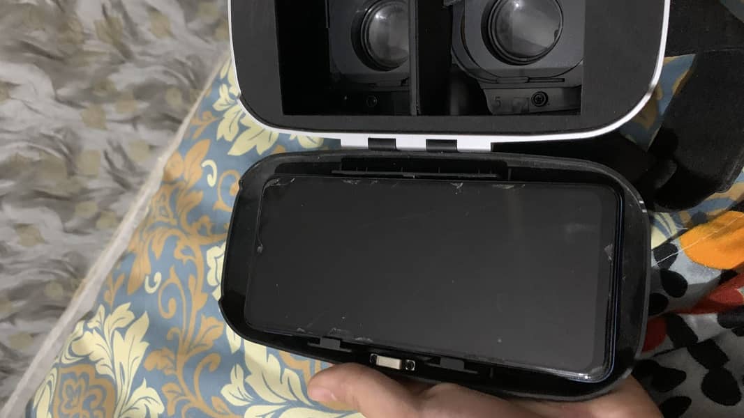 Vr headset and controller for mobiles 2