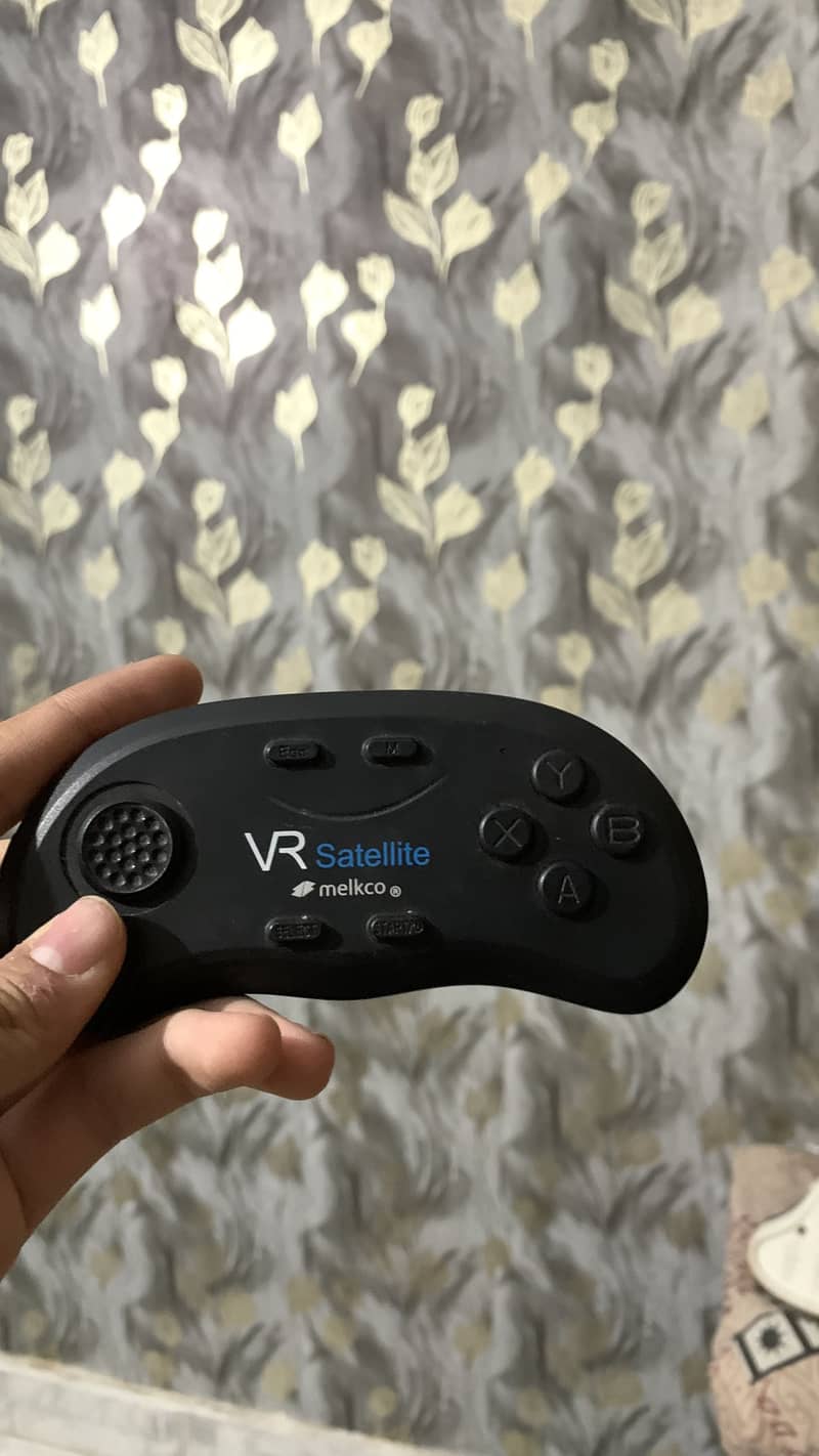 Vr headset and controller for mobiles 3