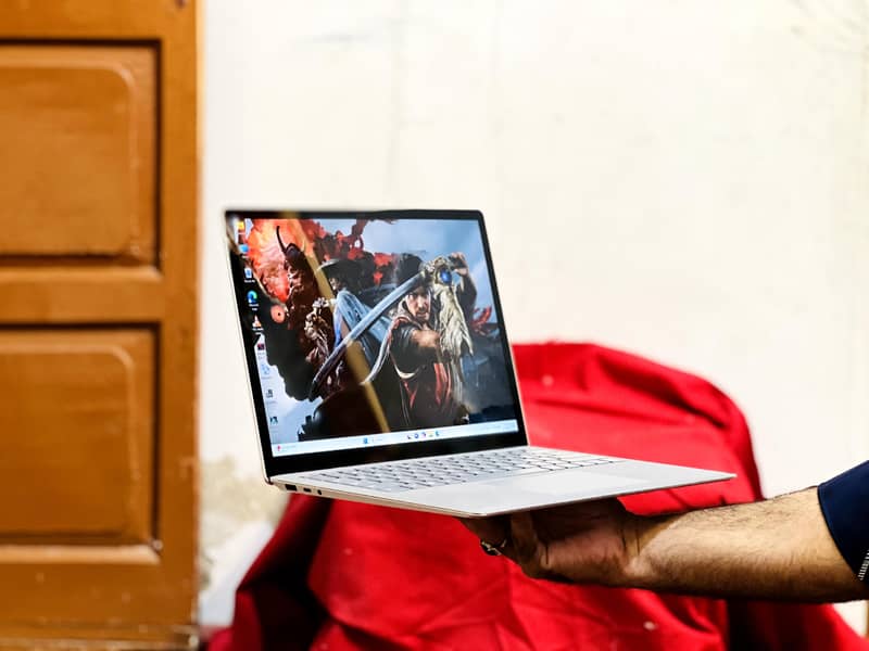 Microsoft Surface Laptop 5 ( 12th Generation ) 1