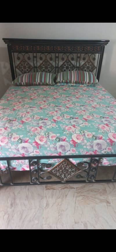 Iron bed