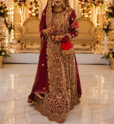 Bridal lehnga for sale (Negotiable rate for those who interested)
