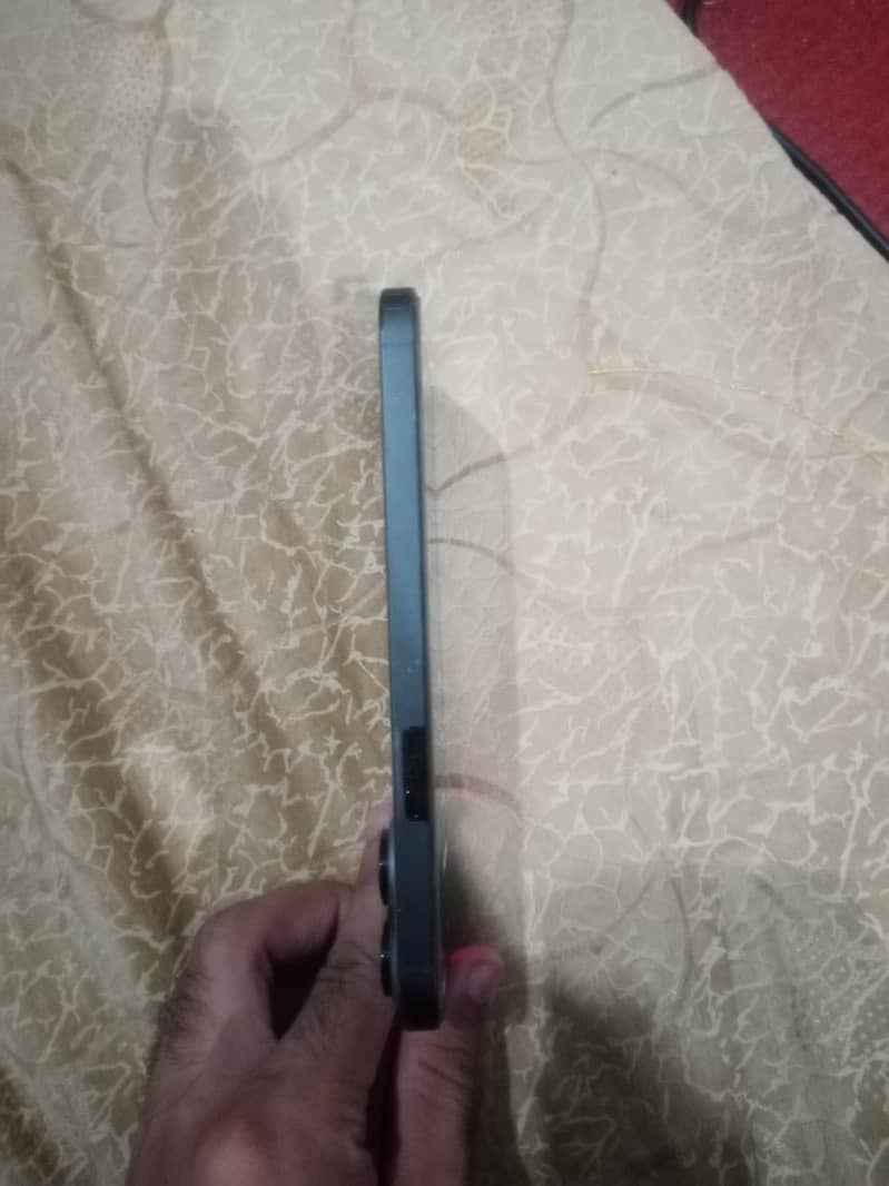 Apple iPhone 14 Pro Max 1