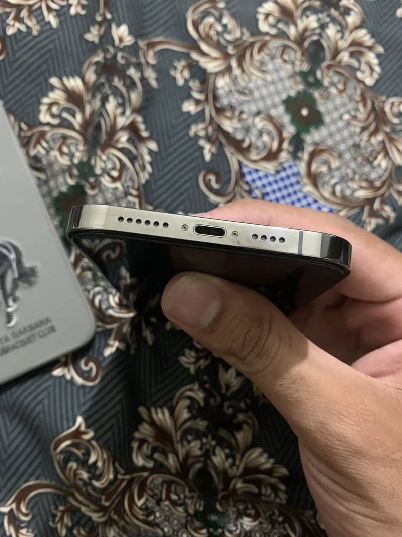 Apple iPhone 12 Pro Max 5