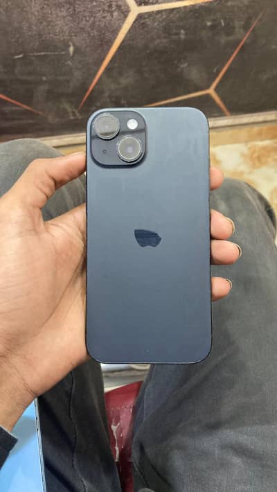 Apple iPhone 15