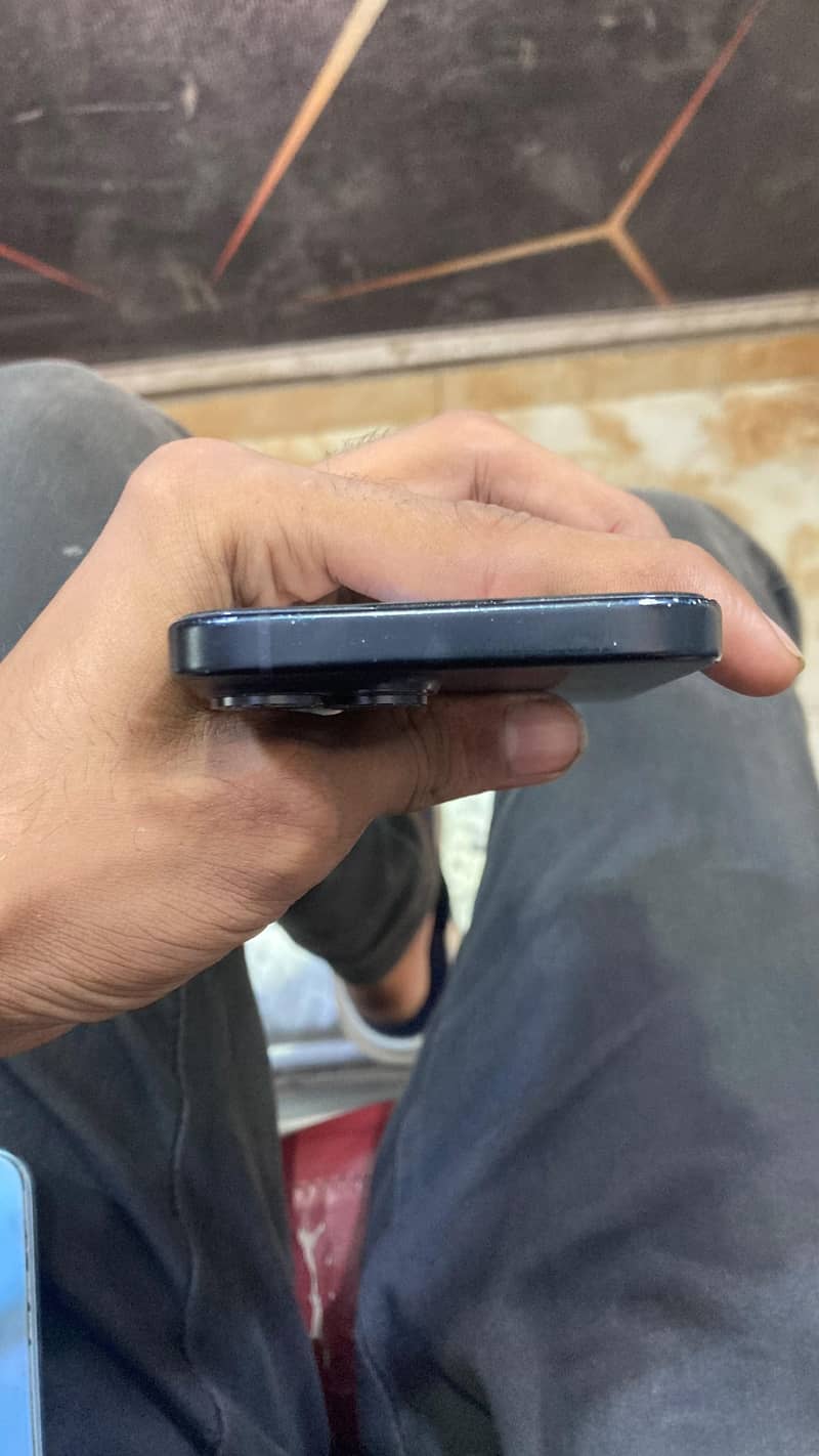 Apple iPhone 15 2
