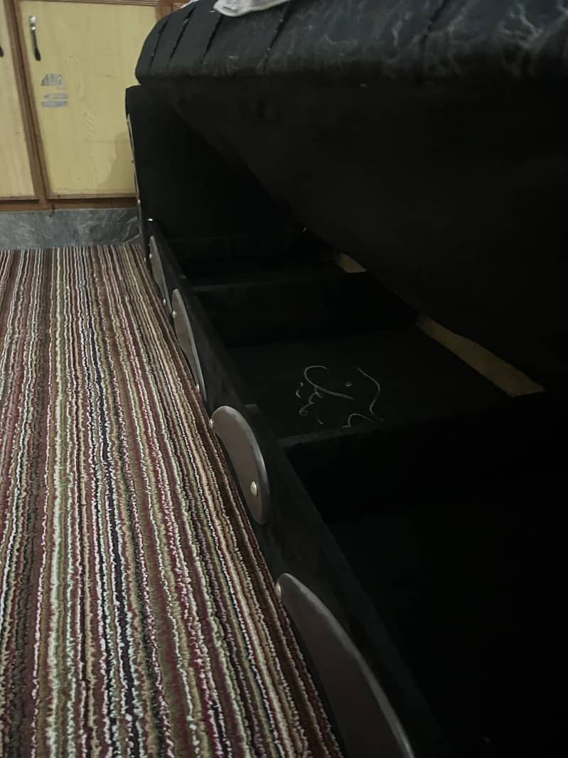 2 Sofa beds 7