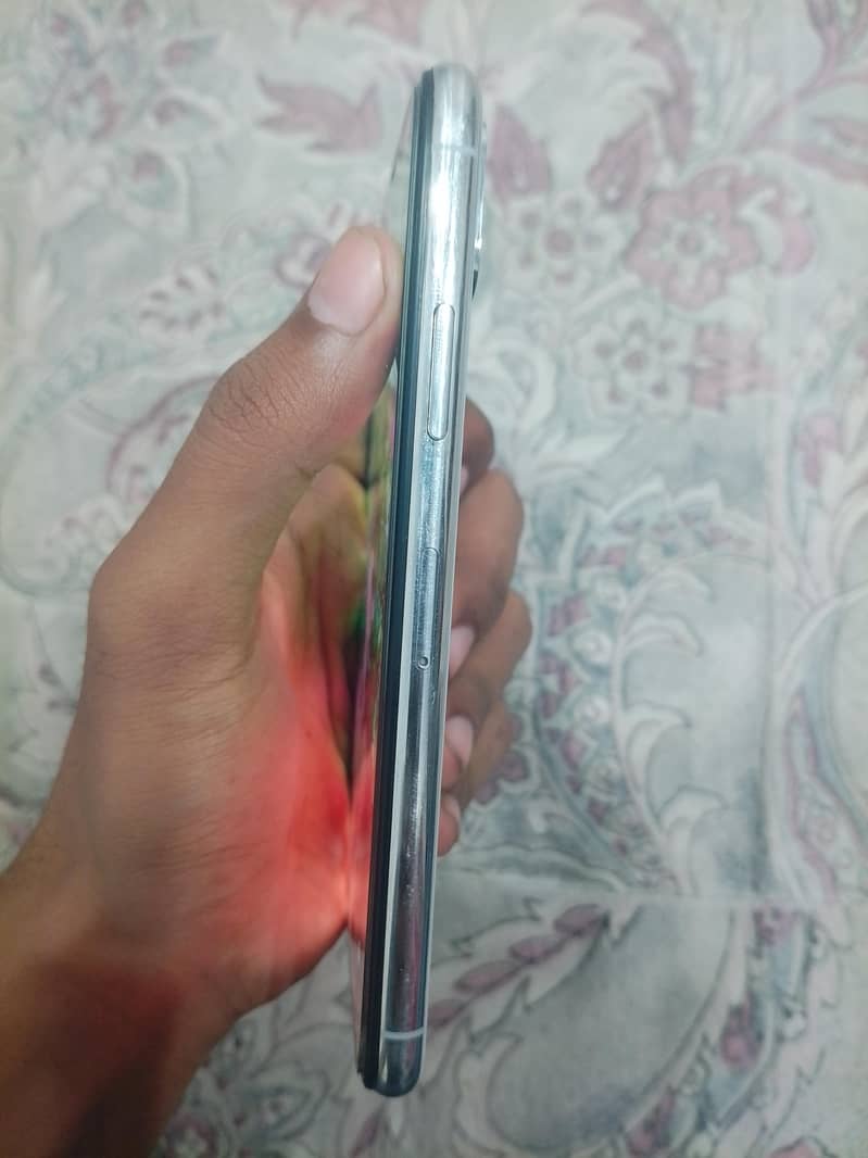 Apple iPhone X 2