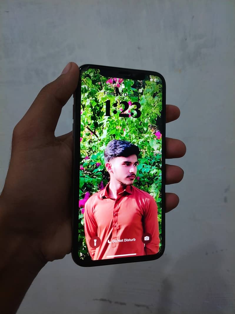 Apple iPhone X 5