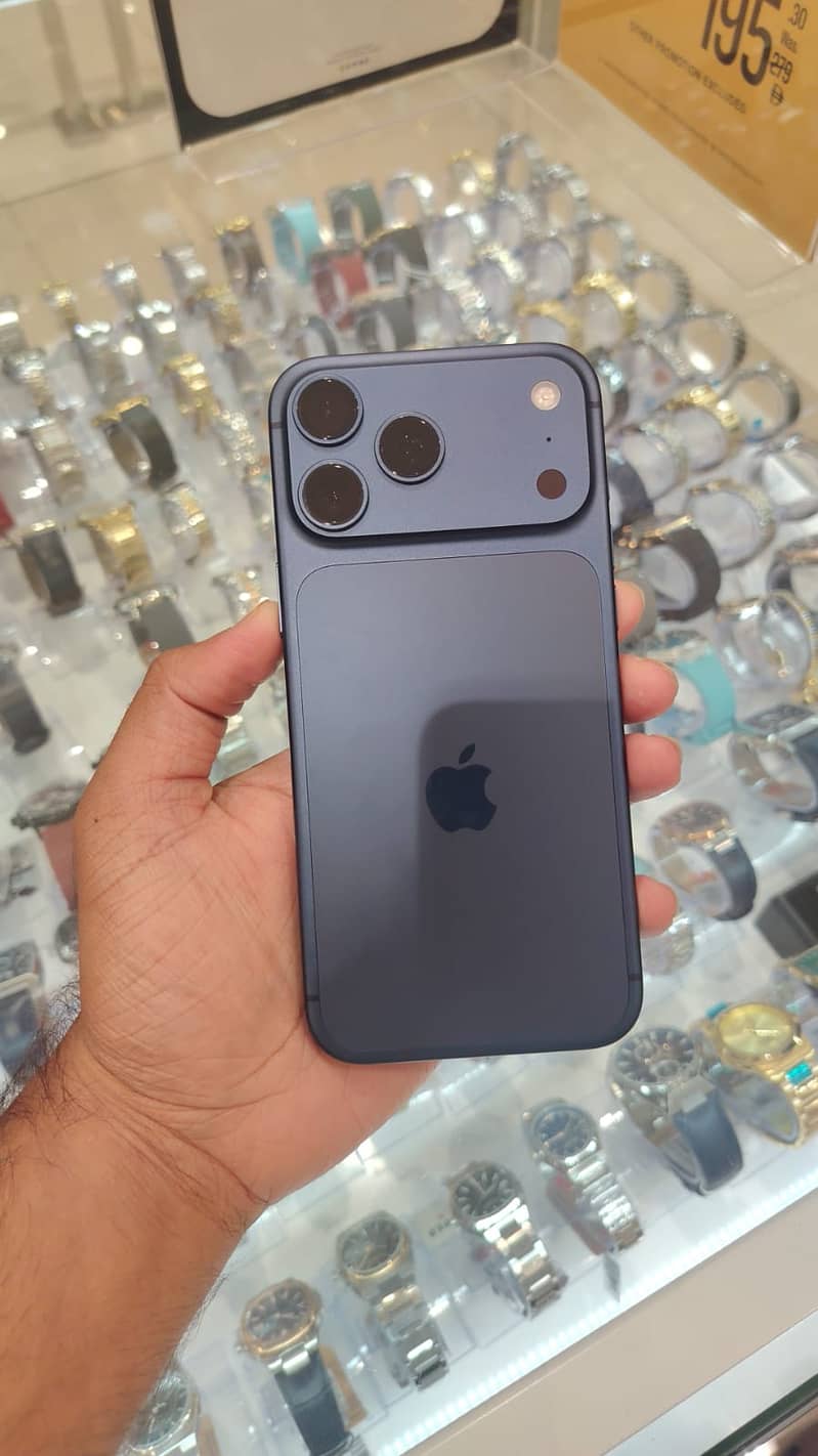Apple iPhone 17 Pro Max 3