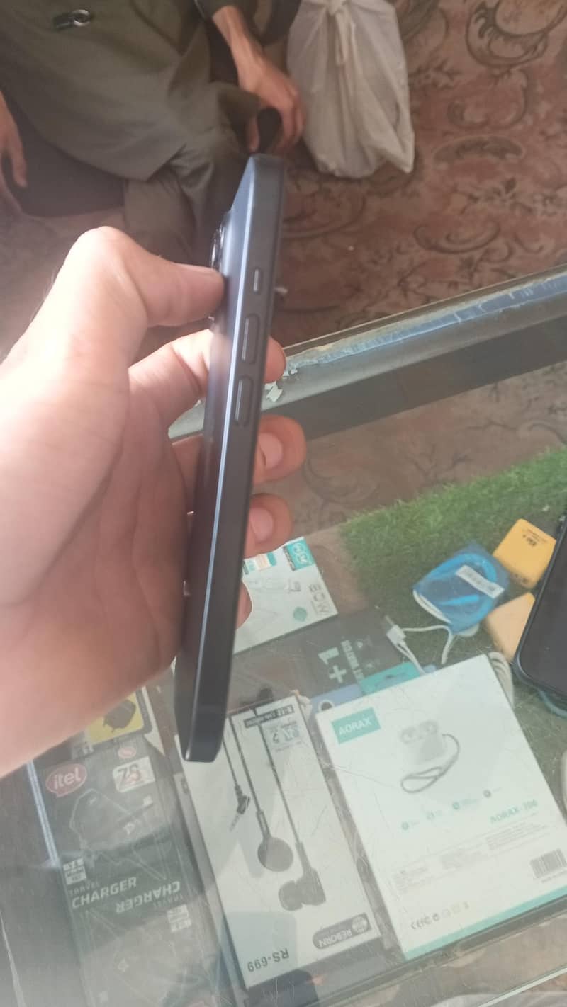 Apple iPhone 15 1