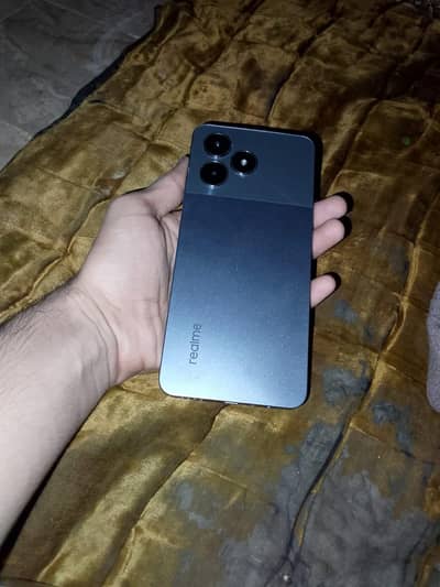 Realme C51 all ok box available hai 03196404890