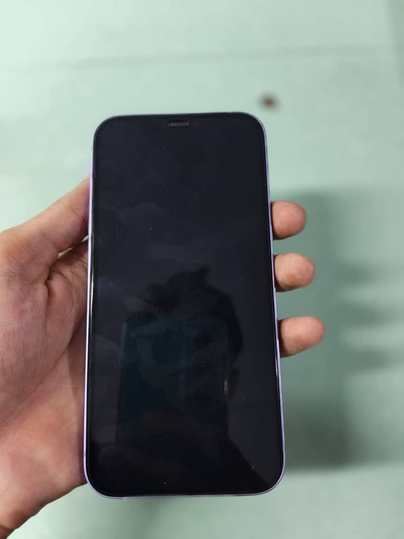 Apple iPhone 12 6