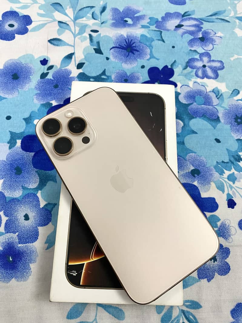 Apple iPhone 16 Pro Max 3