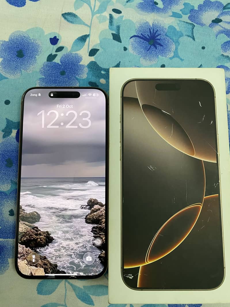 Apple iPhone 16 Pro Max 6