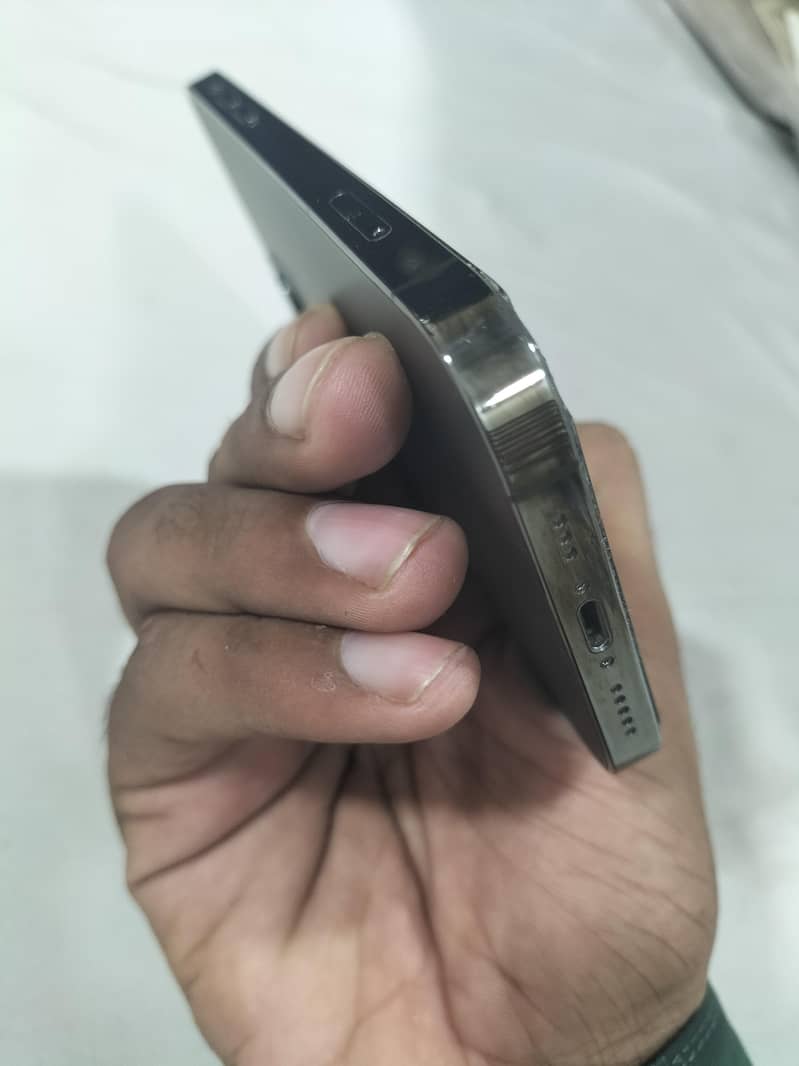 Apple iPhone 12 Pro 9