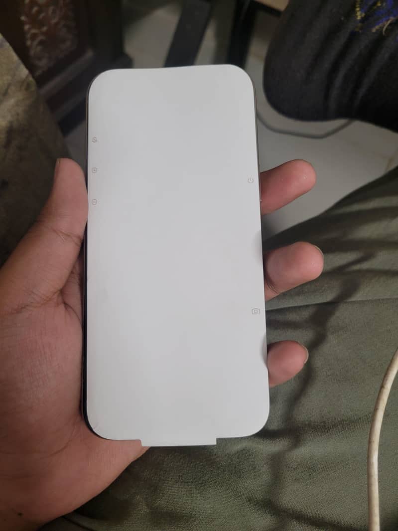 Apple iPhone 16 Pro Max 5